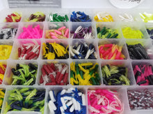 Load image into Gallery viewer, Cam's 1,066 Pieces Ultimate Assorted Crappie Panfish & Nasty Bend Hooks Kit